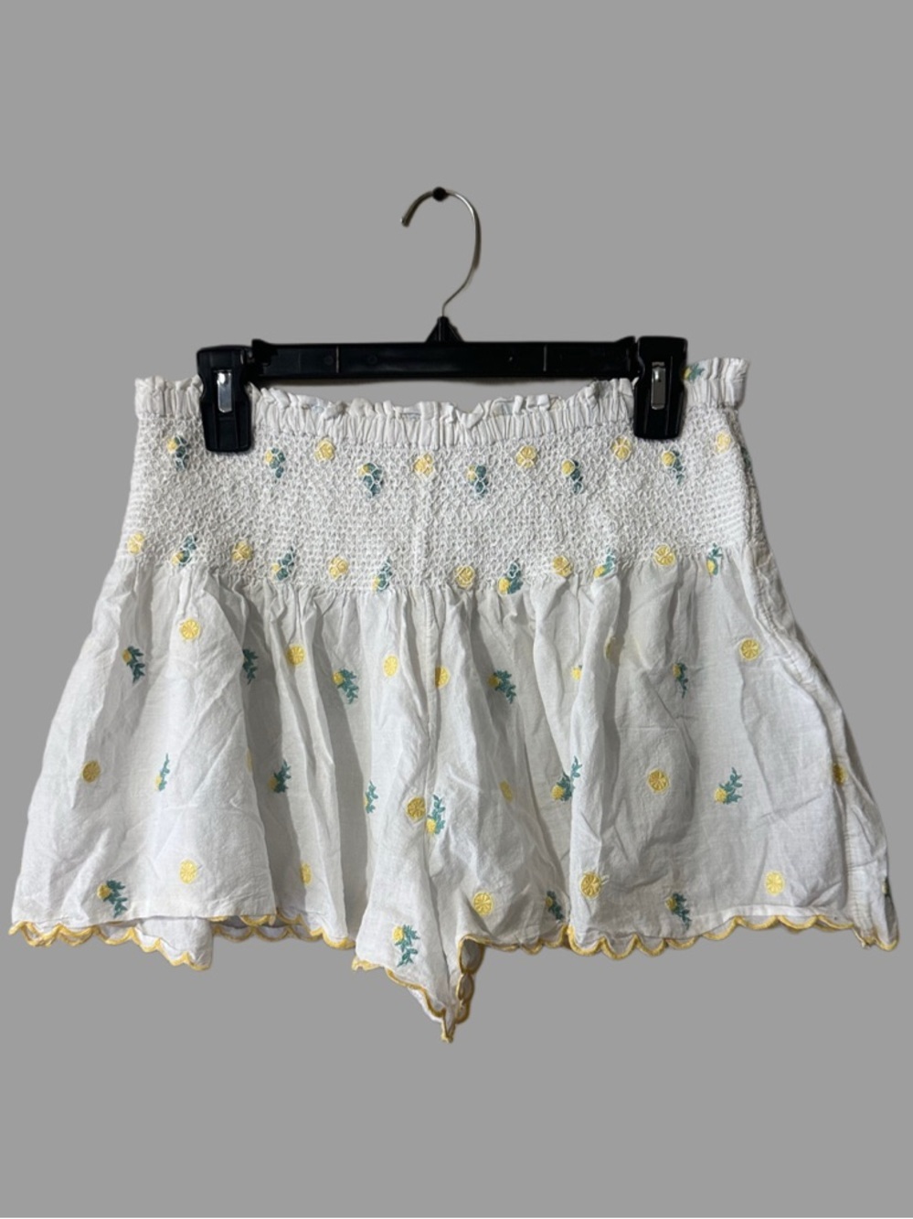 Joie Yellow Lemon Slices and Leaves White Pajama Shorts